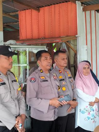 Polsek Kuantan Tengah Gelar Coffee Morning Bersama Masyarakat Dalam Rangka Cooling System Pemilu Dam